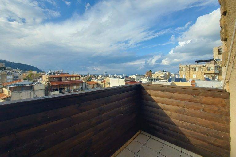 י.ל פרץ 25 , חיפה