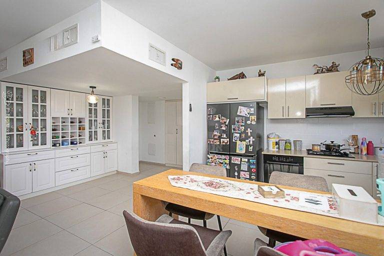 y2_3_JjjP0naSwj_20250605