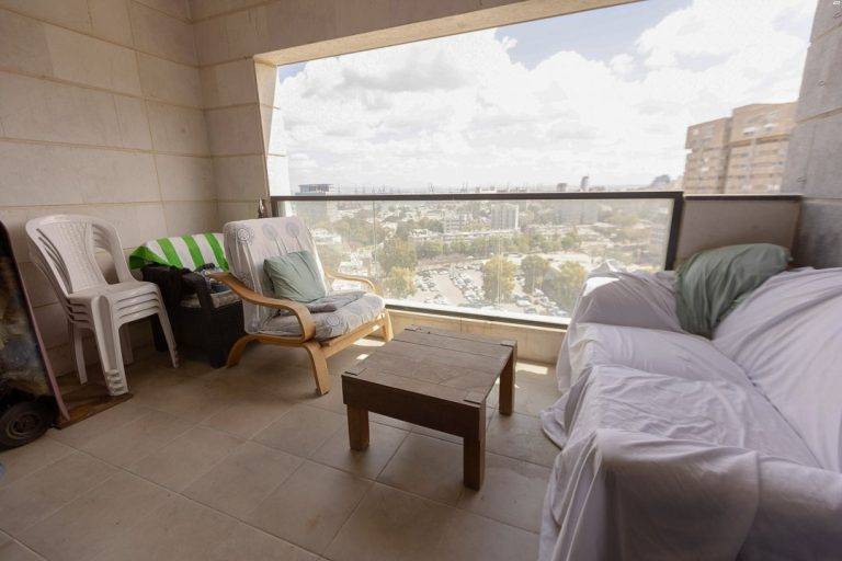 y2_5_YgSXXXDeAe_20250319