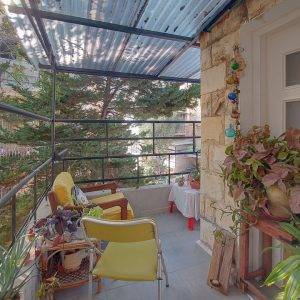 הדר , אבן עזרא