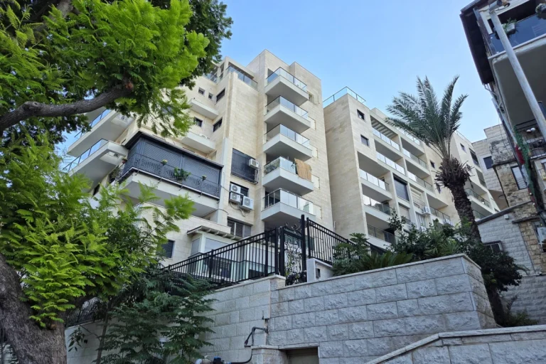 למכירה באלנבי קרית אליעזר