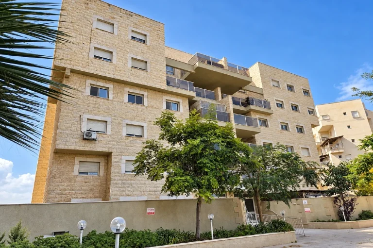 דירה למכירה בכבביר ברחוב לבונה